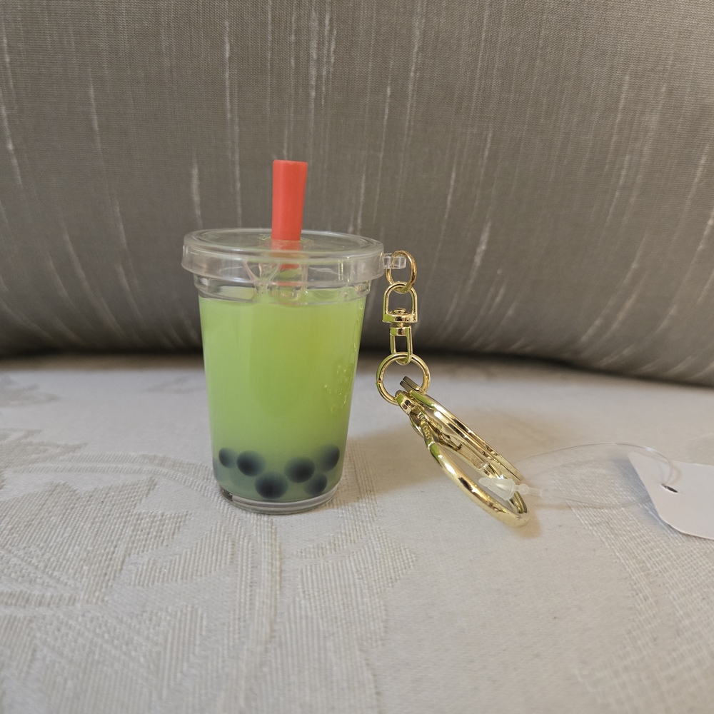 Gong Cha "Bubble Tea" Keychain with Lobster Claw & Ring, Green - Picture 4 of 9